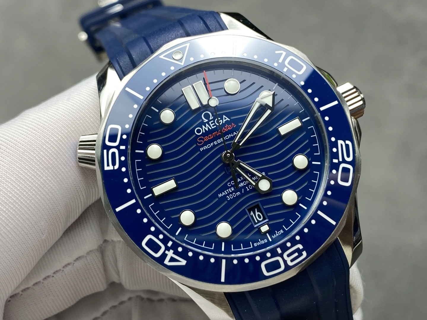 Popular CBD Factory Omega Seamaster Diver 300M 42mm Blue Wave Dial Blue Ceramic Bezel Blue Rubber Strap (210.32.42.20.03.001) 1:1 Super Clone – DD8800 Movement 279